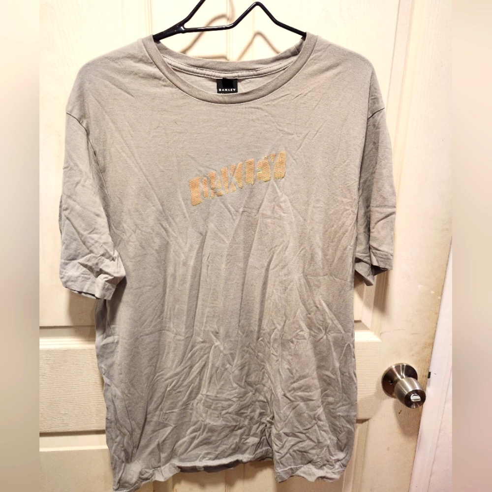Gray Oakley T-Shirt with Gold Accents